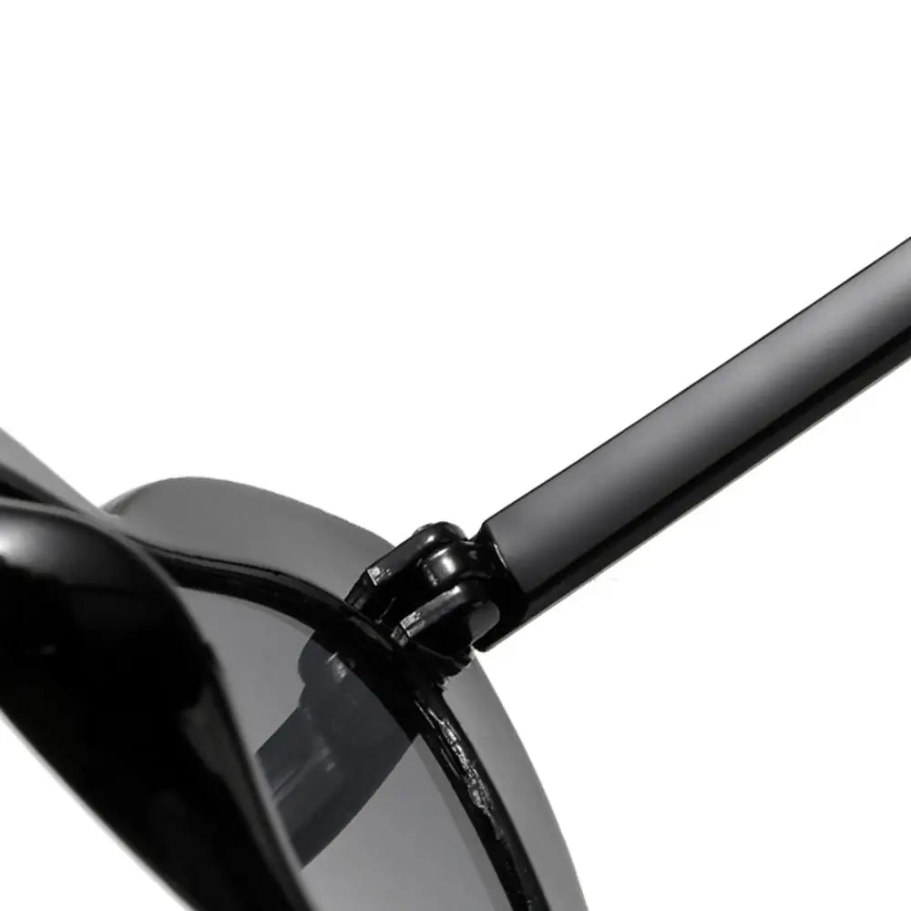 Heart-Shaped Sunglasses Vintage Irregular Pink Heart Sun Glasses Trendy Fashion Street Shooting Shades for Women UV Protection